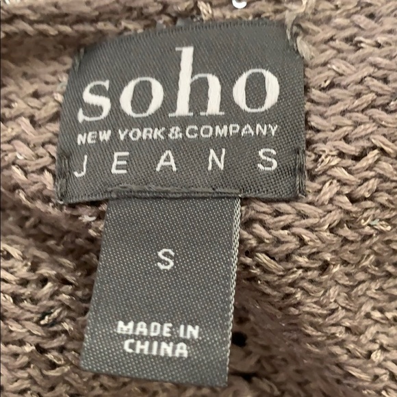 Bow Sweater-SOLD - Picture 5 of 5